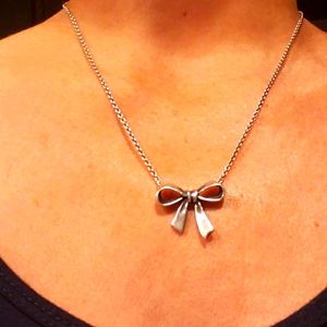 James Avery Bow Pendant Chain Necklace